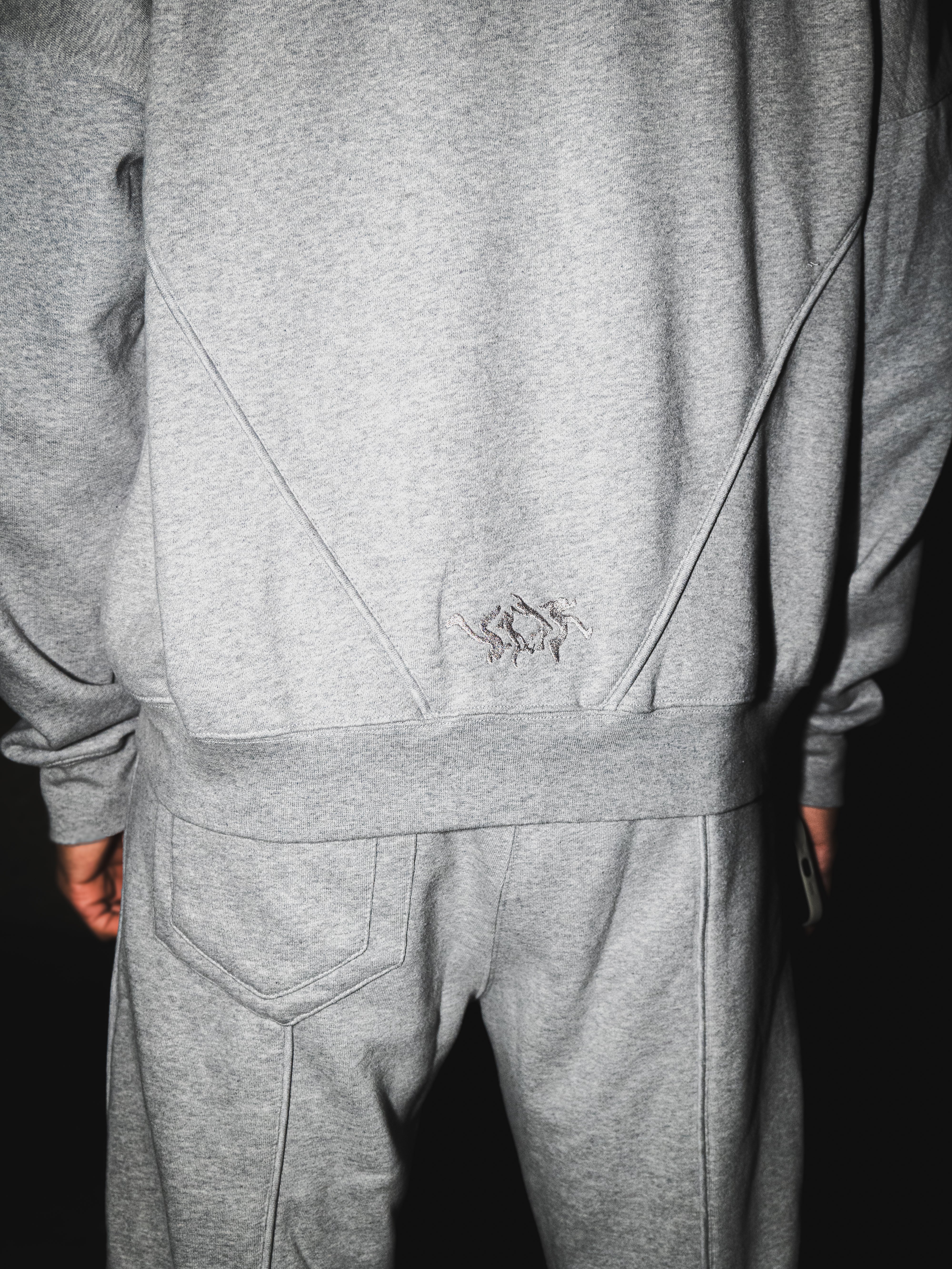 VDFAÇADE ZIPPER (GREY)